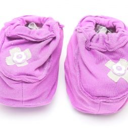 Cribcot Booties w Ribbon - Purple & Light Grey