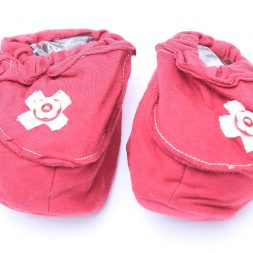 Cribcot Booties w Ribbon - Red & Broken White