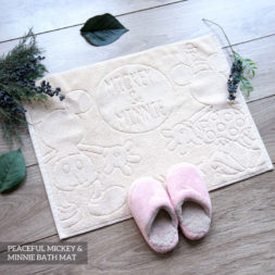 Little Palmerhaus Peaceful Mickey & Minnie Bathmat